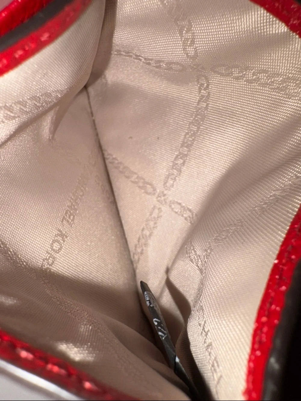Michael Kors Red Pebbled Leather Card Case with Gold Logo - Picture 5 of 9